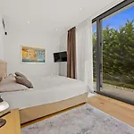 Villa Luxury Miracle - Wellness, Pool, Gym Brtonigla