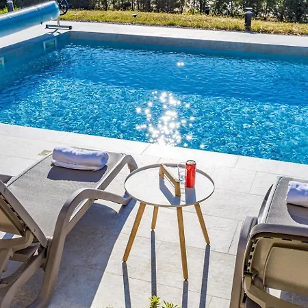 Vila Luxury Miracle - Wellness, Pool, Gym