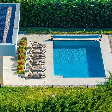 Vila Luxury Miracle - Wellness, Pool, Gym *