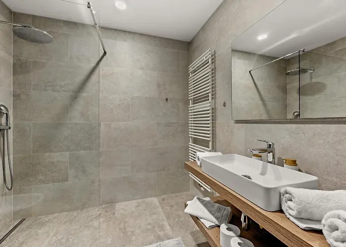 Luxury Miracle - Wellness, Pool, Gym