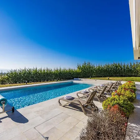 Luxury Miracle - Wellness, Pool, Gym Villa
