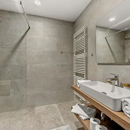 Luxury Miracle - Wellness, Pool, Gym
